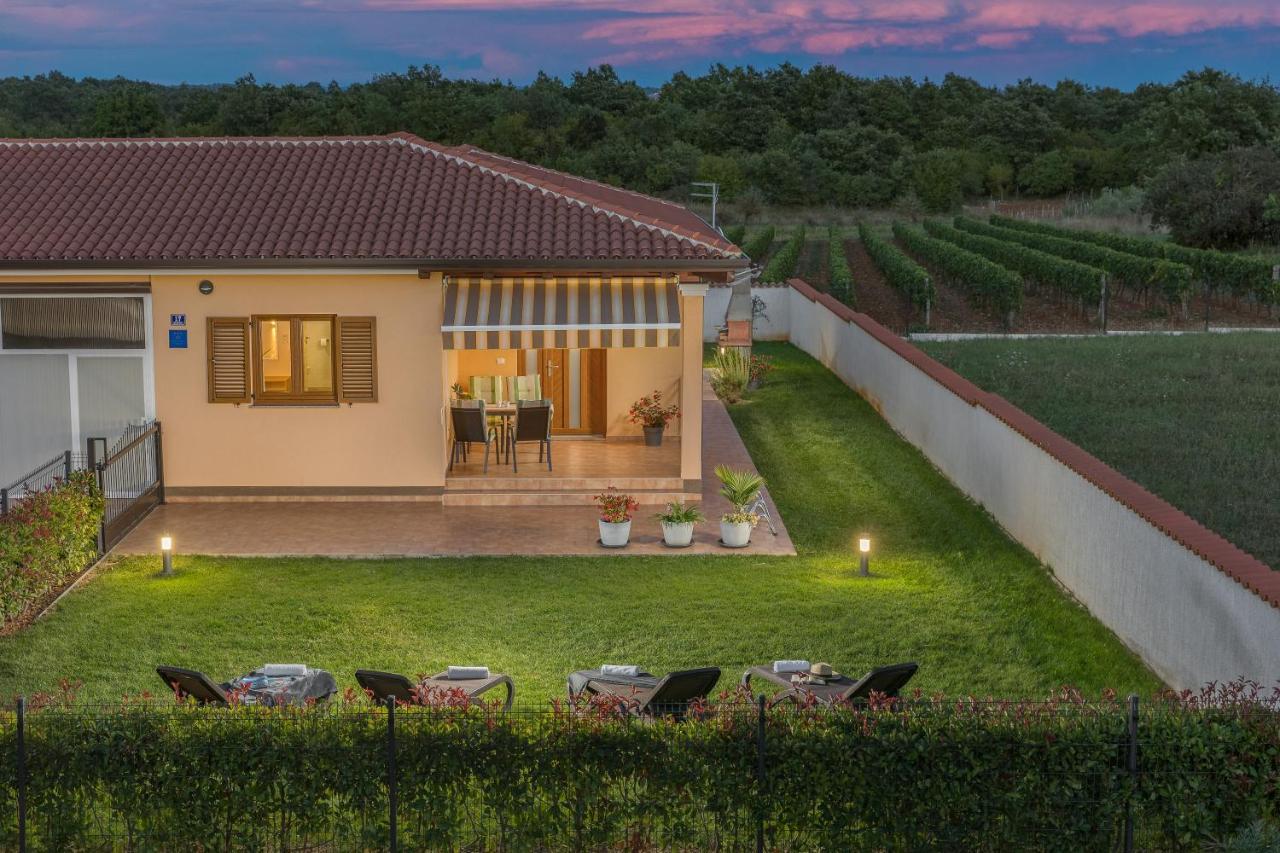 Gracia Villa